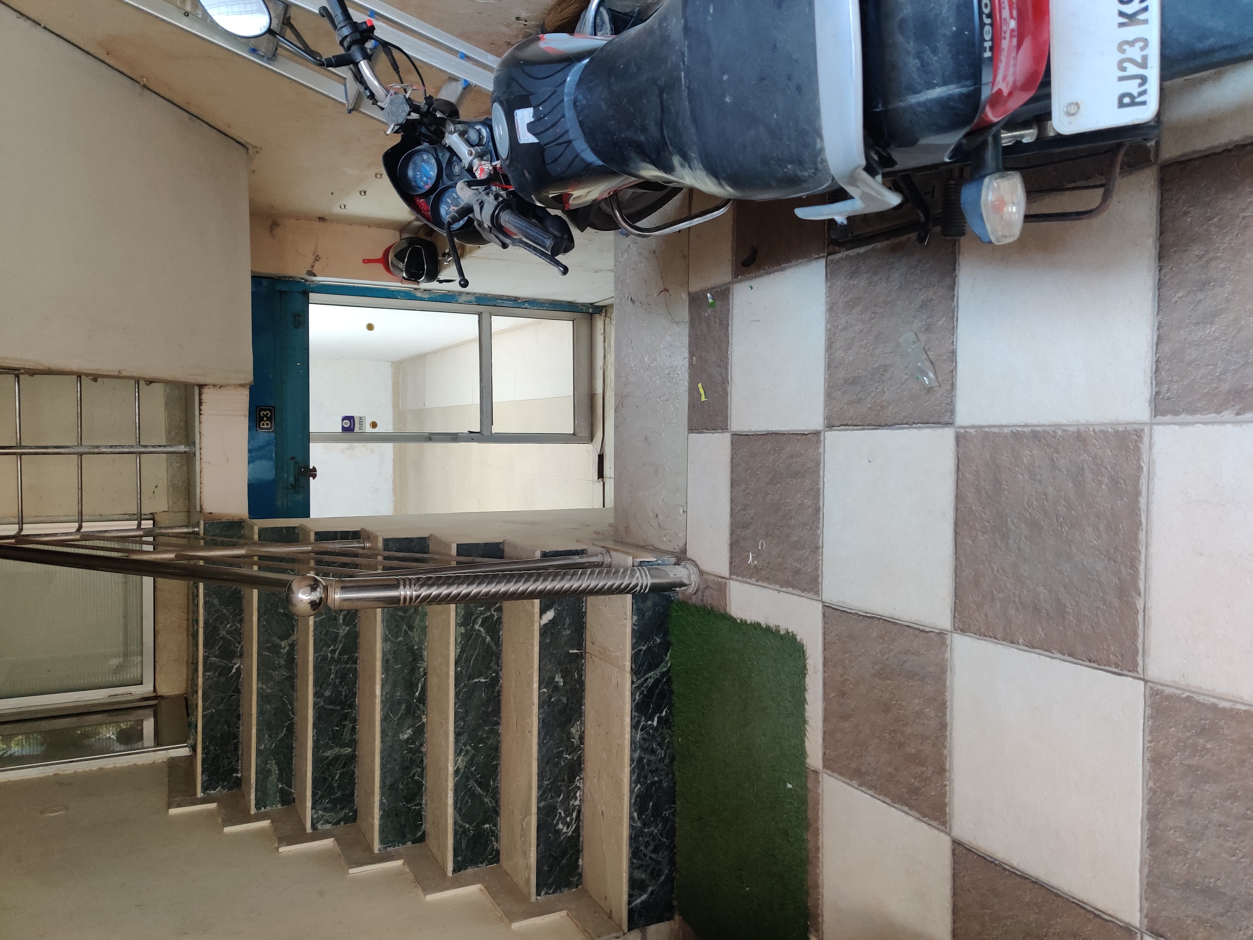 To Let 150 sq ft office Vaishali Nagar akshardham chitrakoot gandhi path-Vaishali Nagar-Jaipur