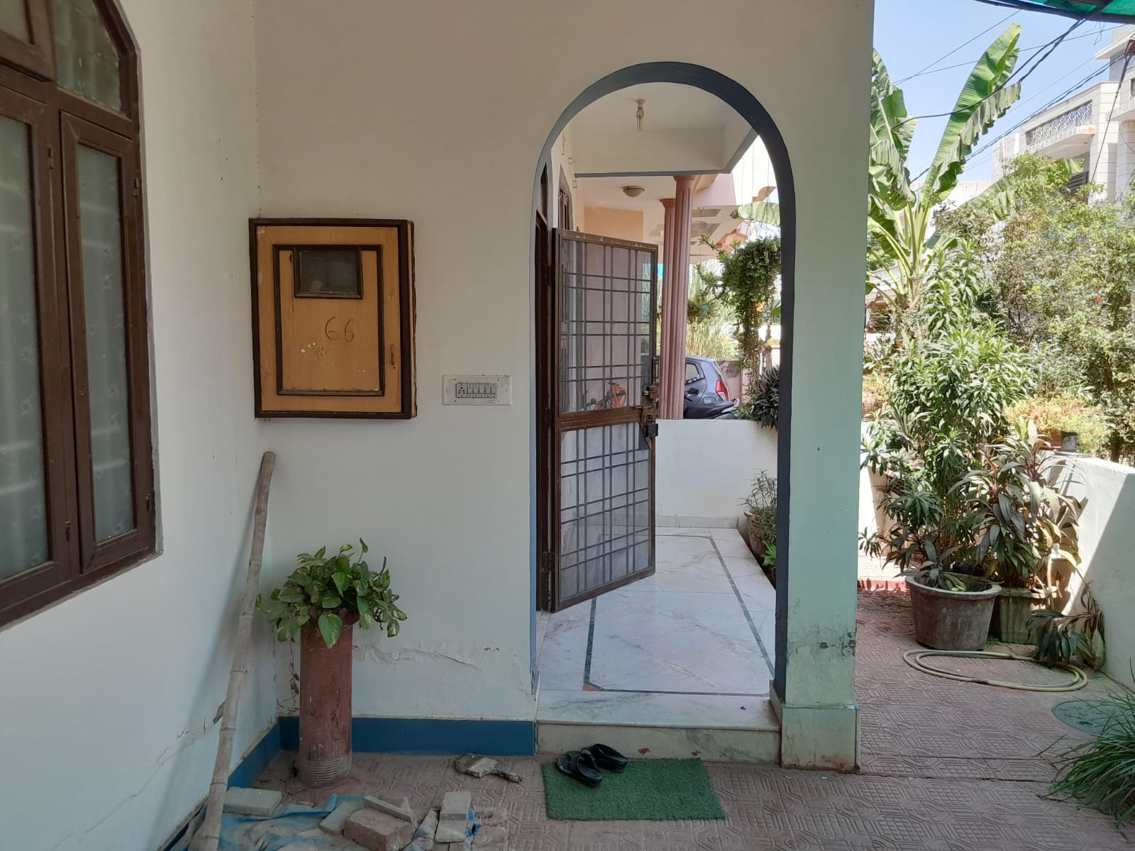 small-photo