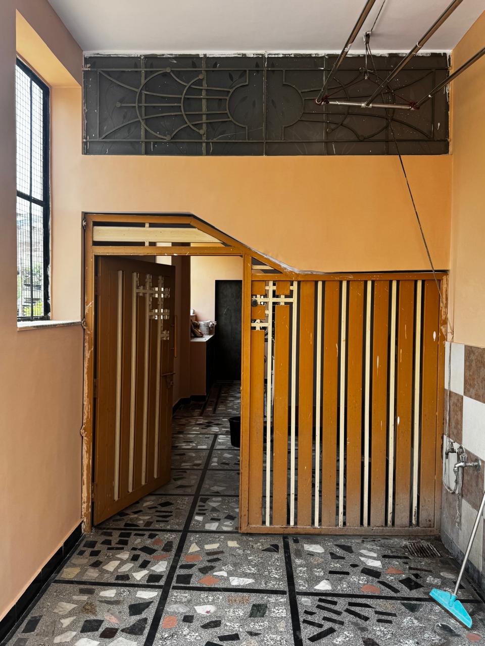 small-photo