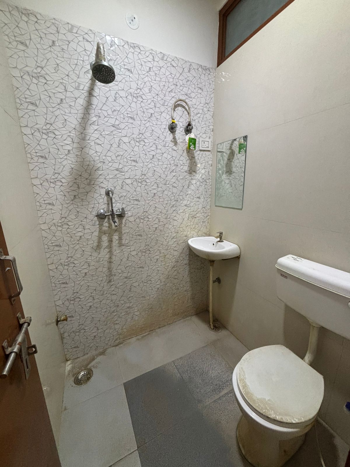 2 bhk semi furnished house portion available for rent in kartarpura-Gopalpura-Jaipur