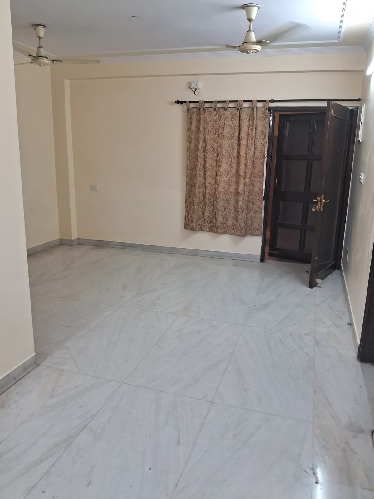 RESIDENTIAL FLAT-Banipark-Jaipur