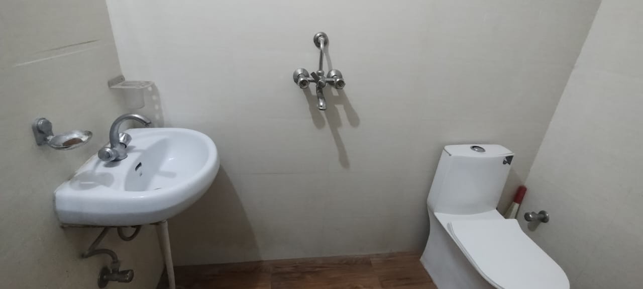 Room with attached latbath in an individual house -Nirman Nagar-Jaipur