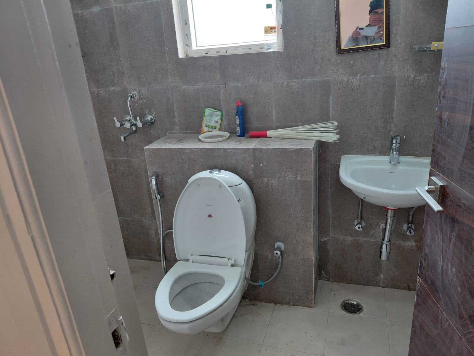 1 BHK Furnished Flat for Rent in C Scheme Jaipur-C Scheme-Jaipur