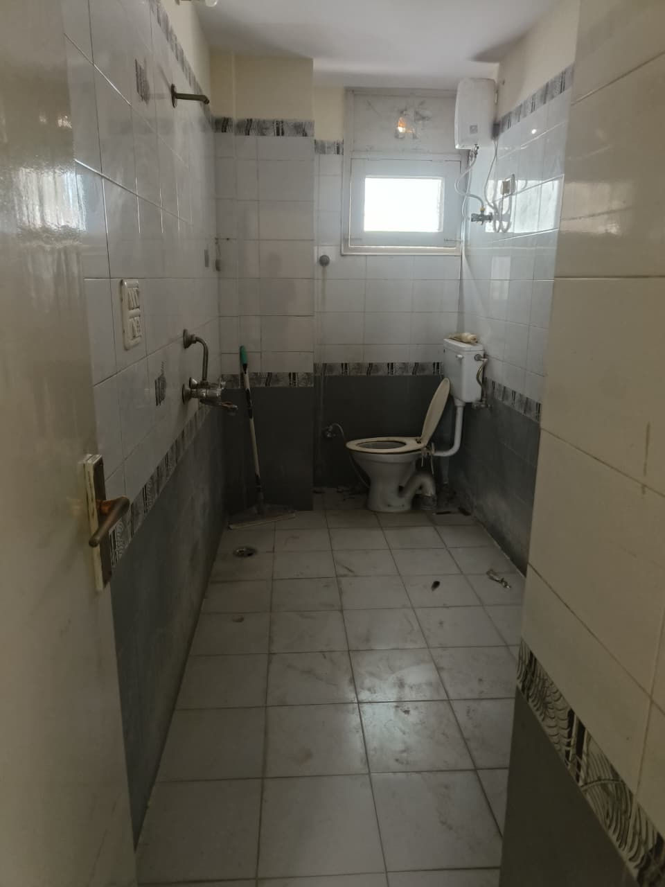 3 BHK Semi Furnished Flat for Rent in Bani Park Jaipur-Banipark-Jaipur