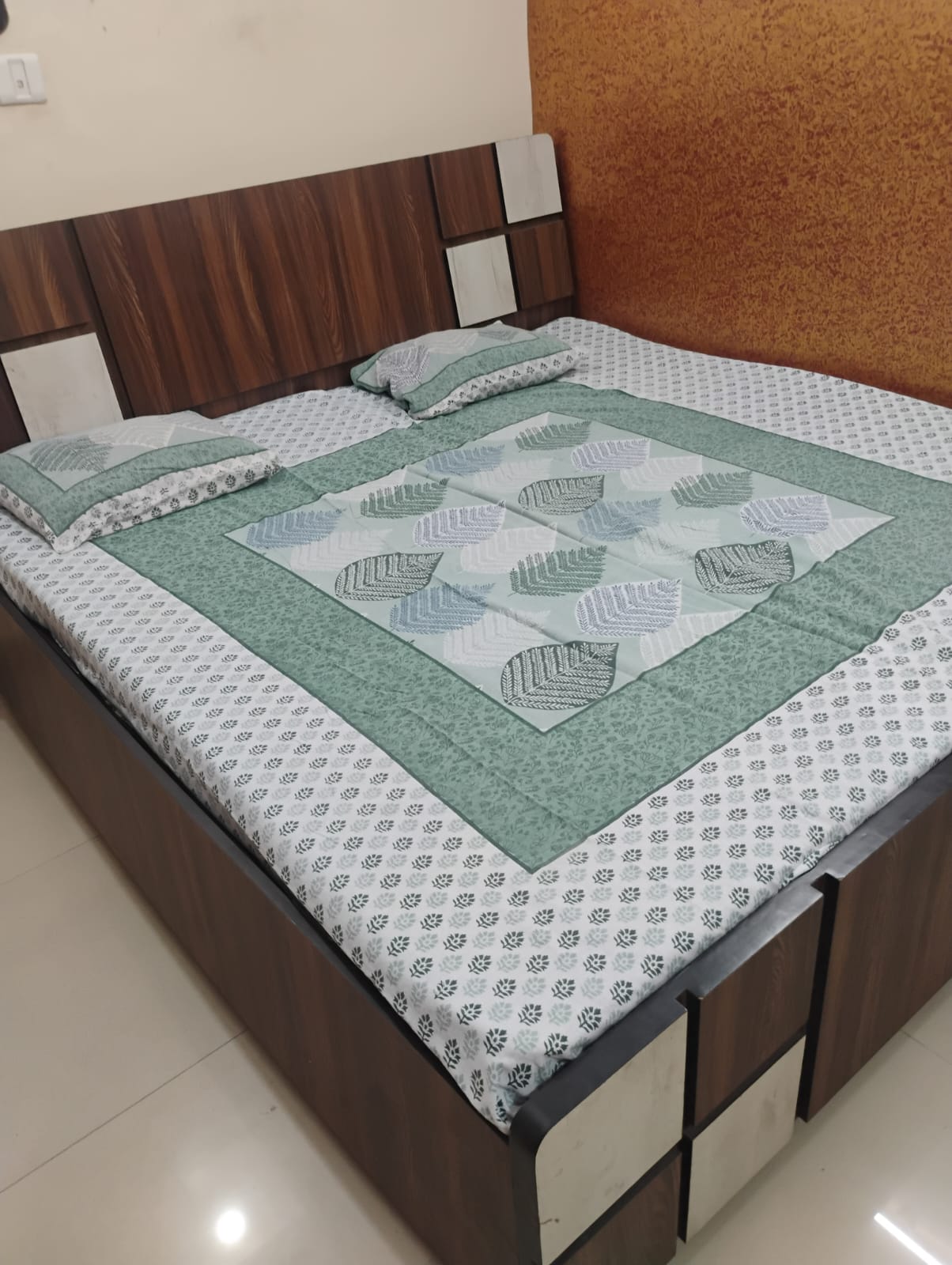 Fully furnished flat for rent in vivek vihar metro-Vivek Vihar Metro Station-Jaipur