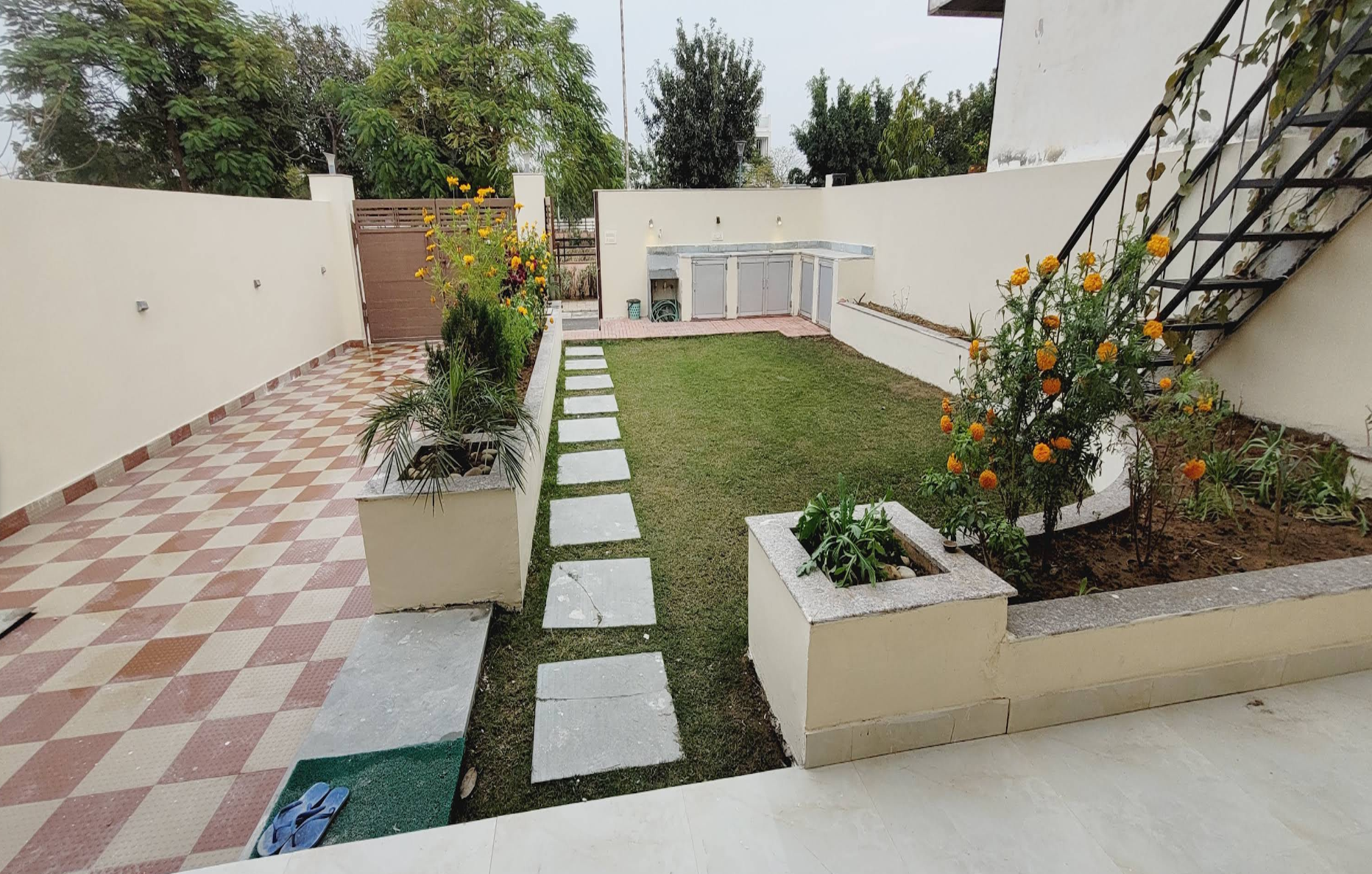 G213, FAMILY HOUSE-Ajmer Road-Jaipur