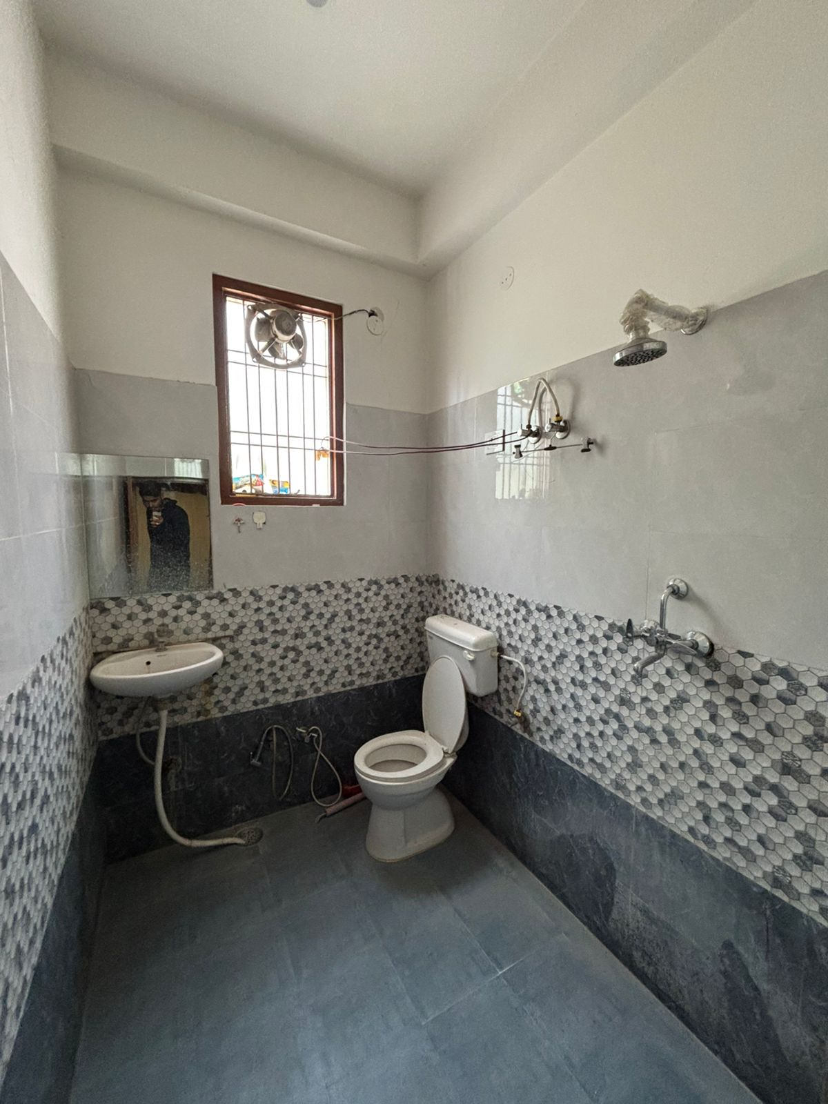 2 bhk semi furnished house portion available for rent in kartarpura-Gopalpura-Jaipur