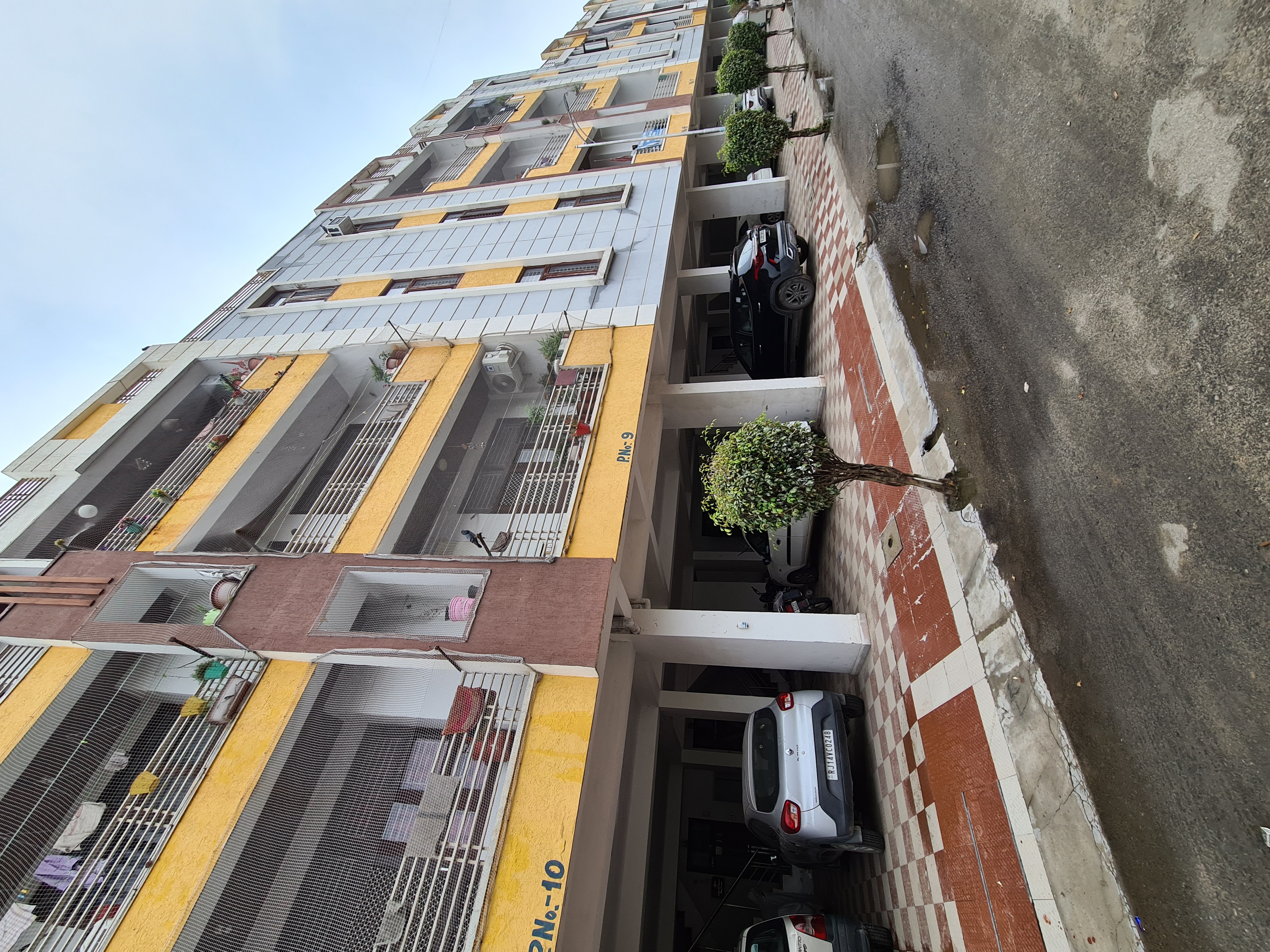 3 BHK Flat Semifurnished-Vaishali Nagar-Jaipur